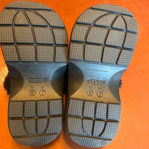 Crocs Stomp Lined Platform Clog Black Vegan Lug Sole Unisex M5 W7 - Picture 7 of 7